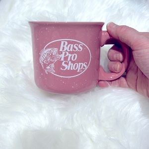 Bass Pro Shops coffee mug pink